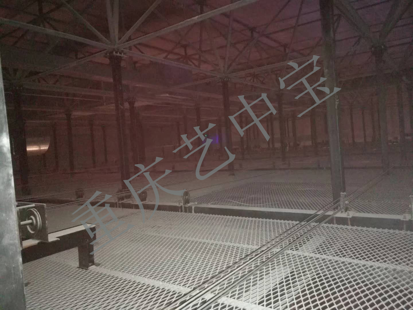 舞台葡萄架