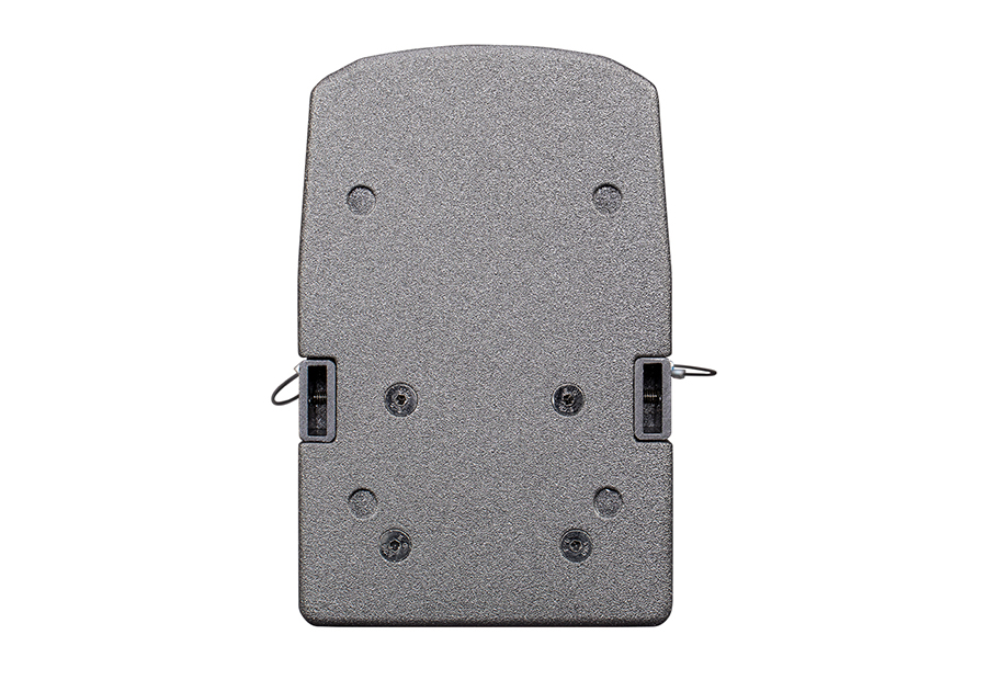 L16-CI 4×5寸(20个喇叭单元)同轴线阵音柱扬声器背面 L16-CI 4×5寸(20个喇叭单元)同轴线阵音柱扬声器背面